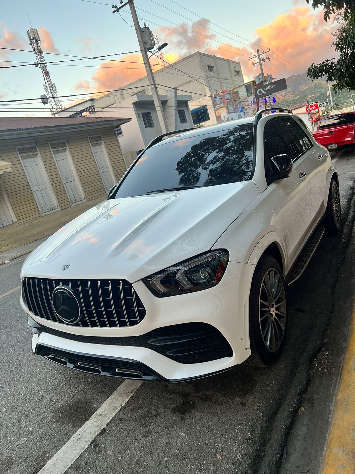 Si Viajas A Rd, Rentar O Reservar Via Whatsapp!