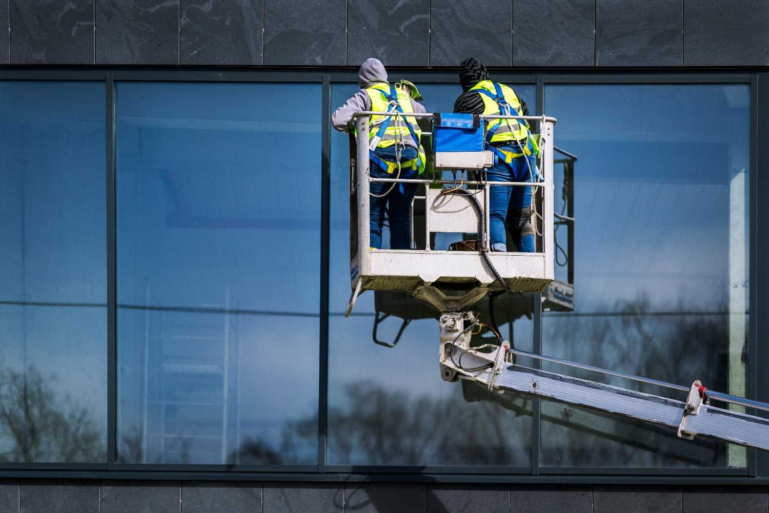 Affordable Window Cleaning Services East Hampton | Residential & Commercial Experts