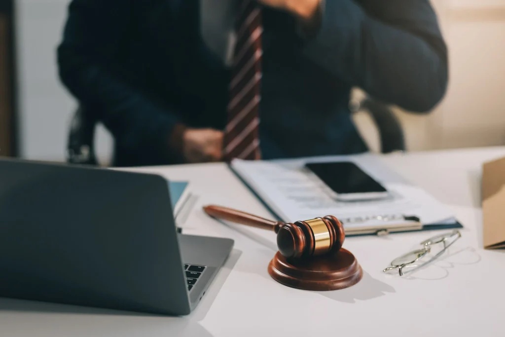 Abogados de Accidentes por Caídas en Chicago | Abogado de Resbalón y Caída